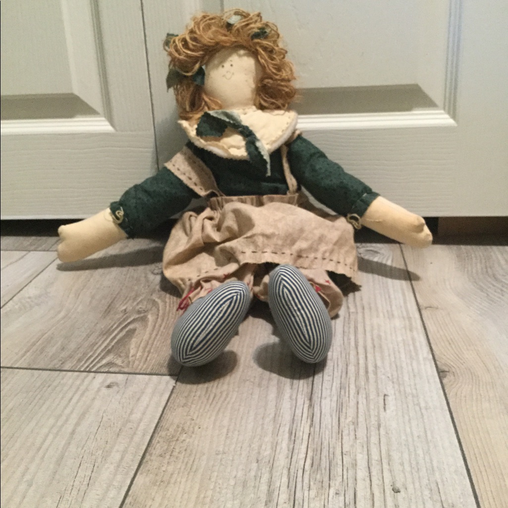 Doll/Decor